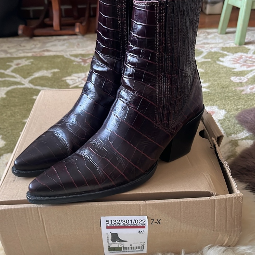 Zara maroon Croc-Embossed Ankle cowboy Boots